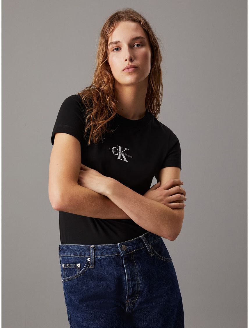 Polera Monologo Slim