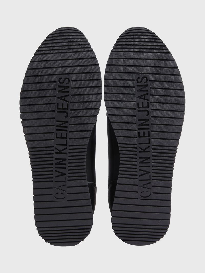 label-3