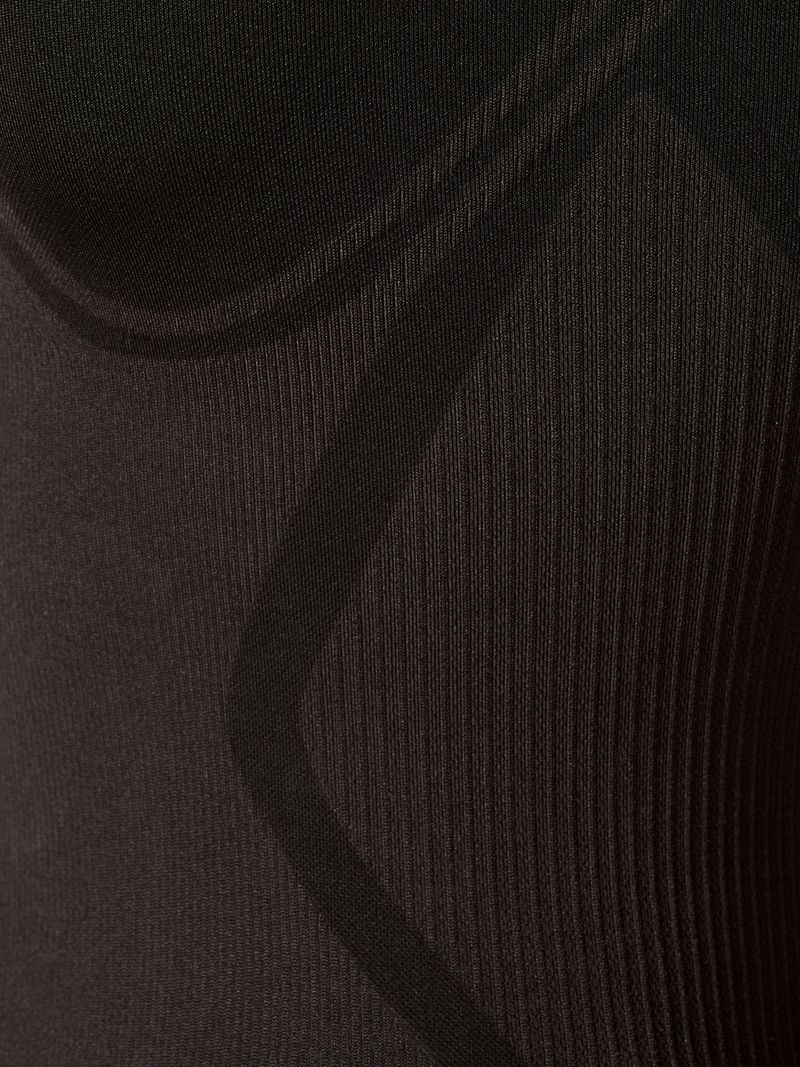 label-8