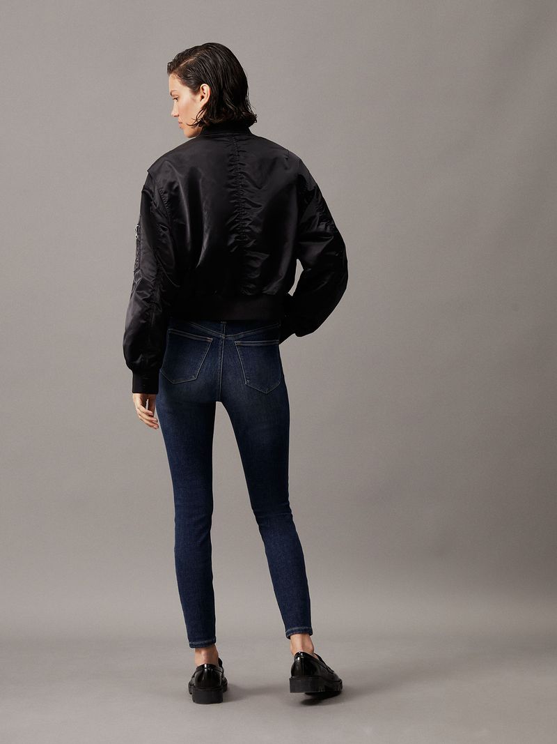label-2