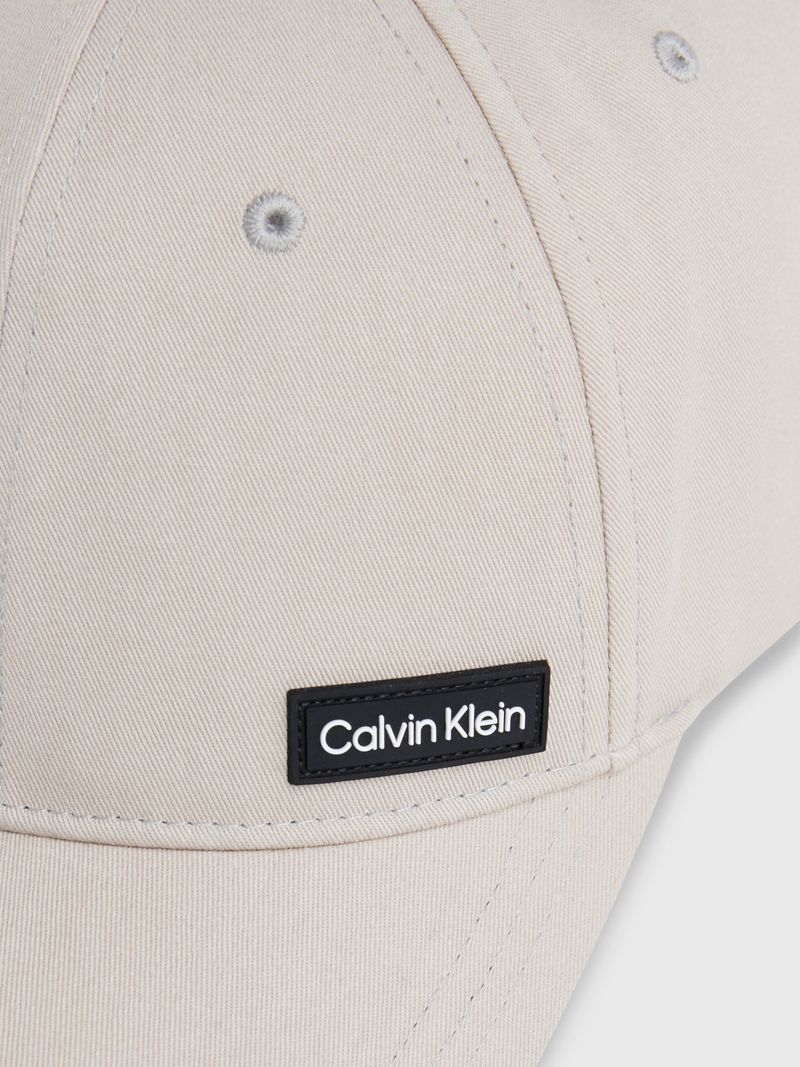 label-3