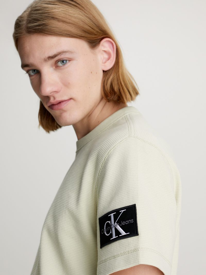 label-3