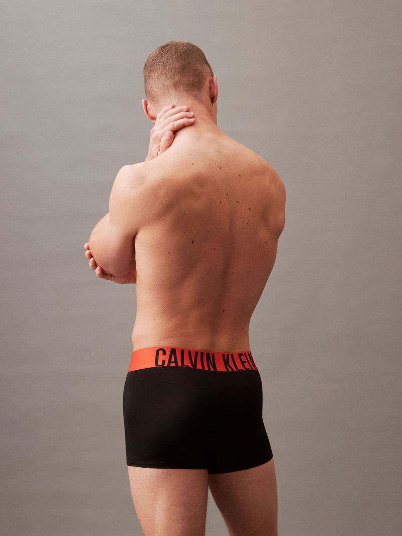 label-4