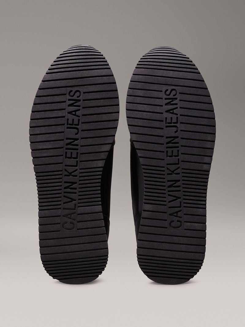 label-3