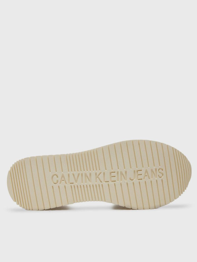 label-3