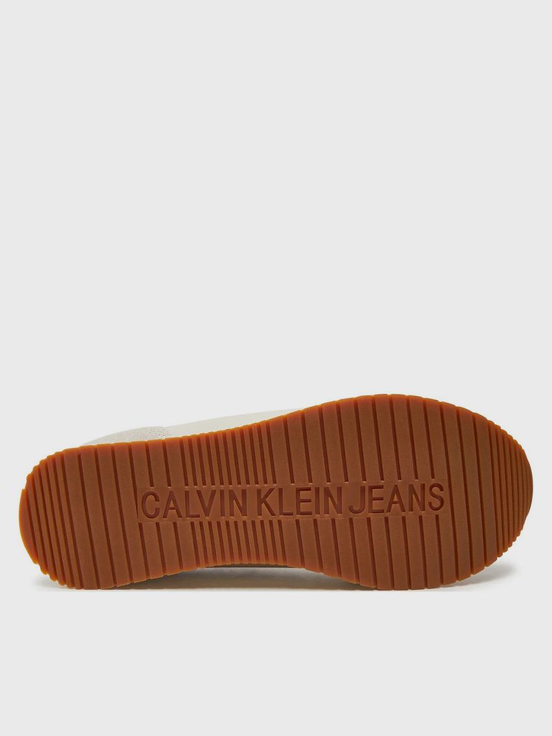 label-3