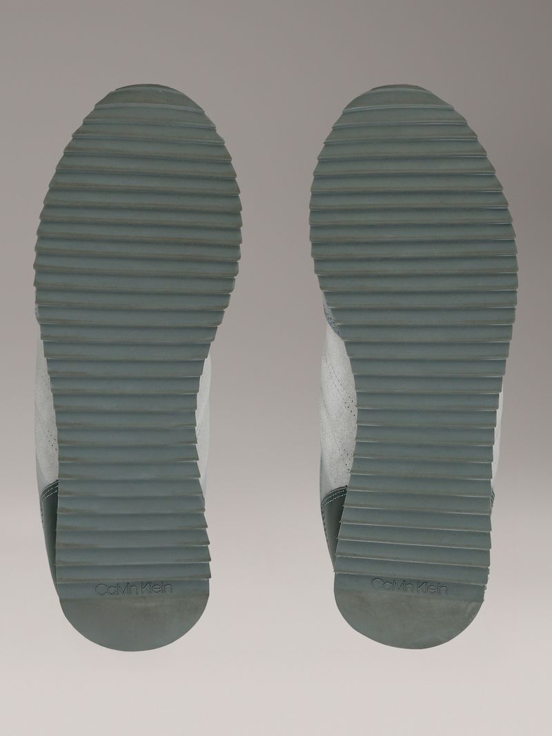 label-3