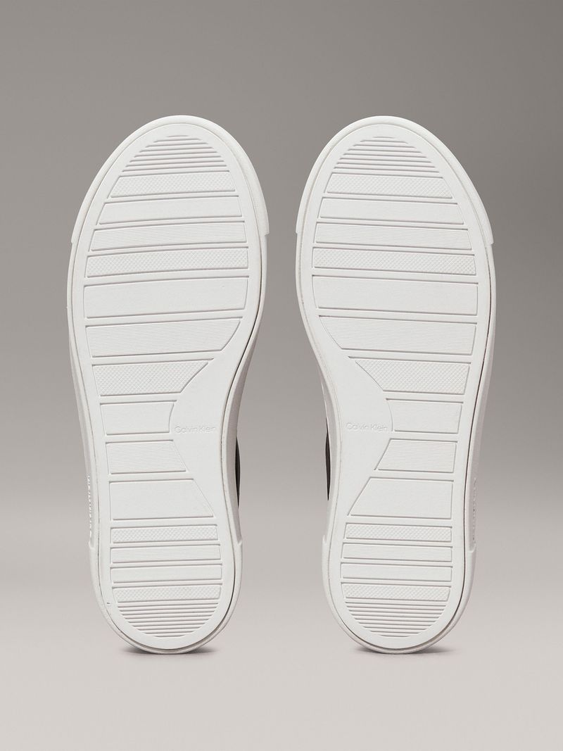 label-3