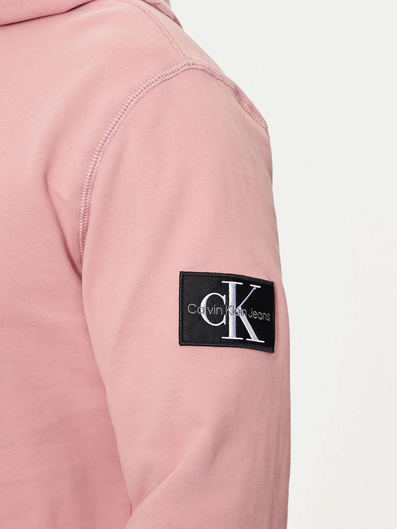 label-3