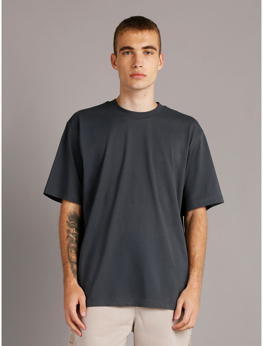 Polera LS Woven Label Relaxed
