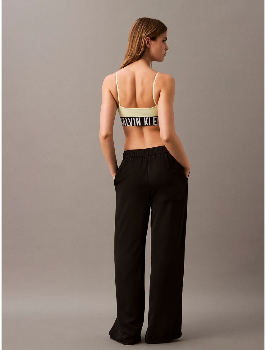 Pantalón Fluido Tipo Pull-On