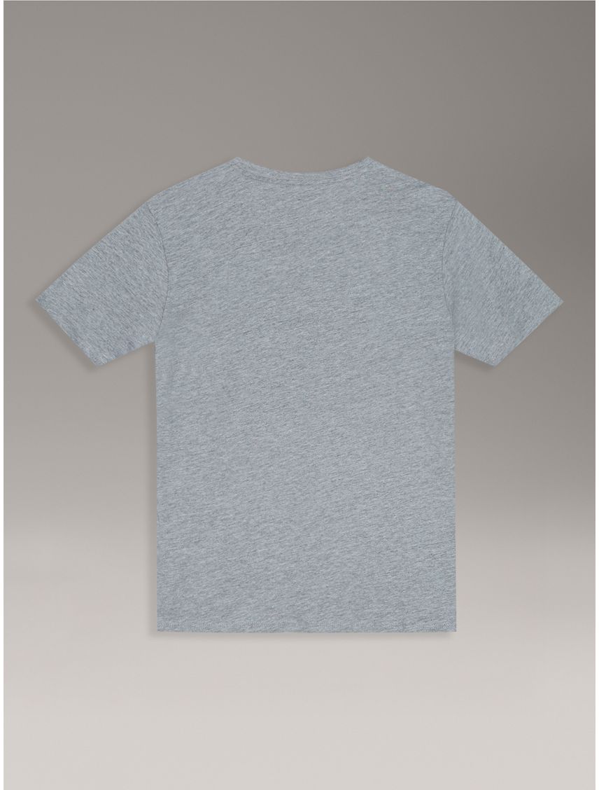 Polera Niño Con Bolsillo Y Logotipo