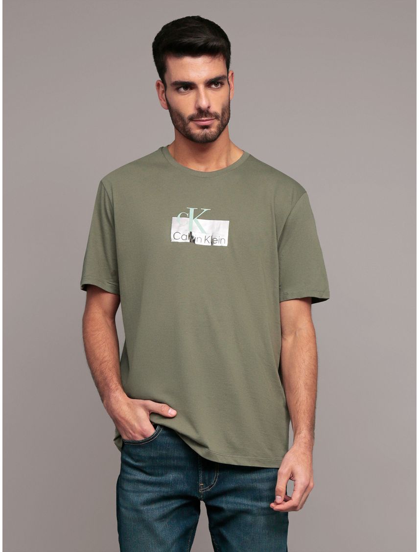 Polera Graphic Box Shine