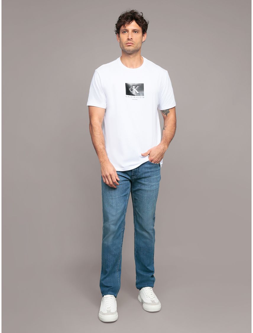 Polera Box Monologo Graphic