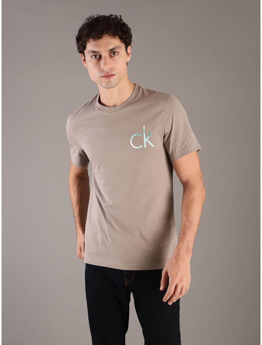 Polera con Monograma Difuminado