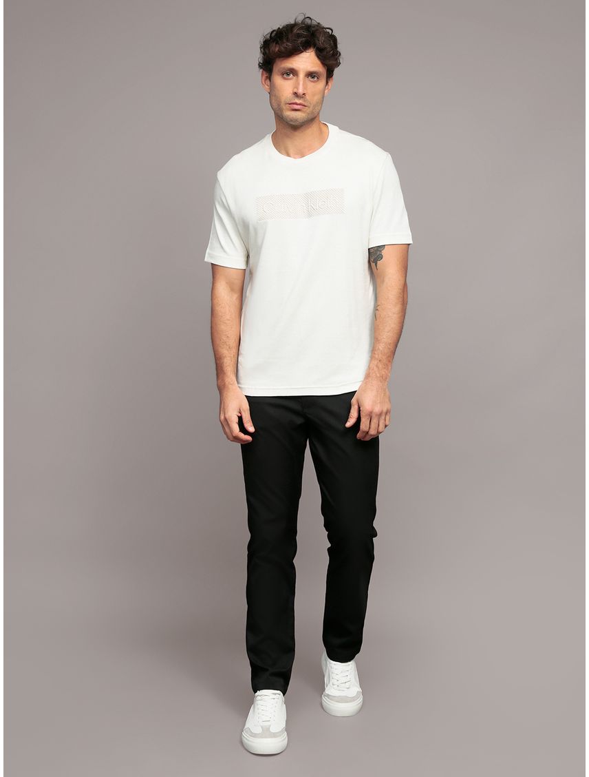 Polera con Bordado Texturizado