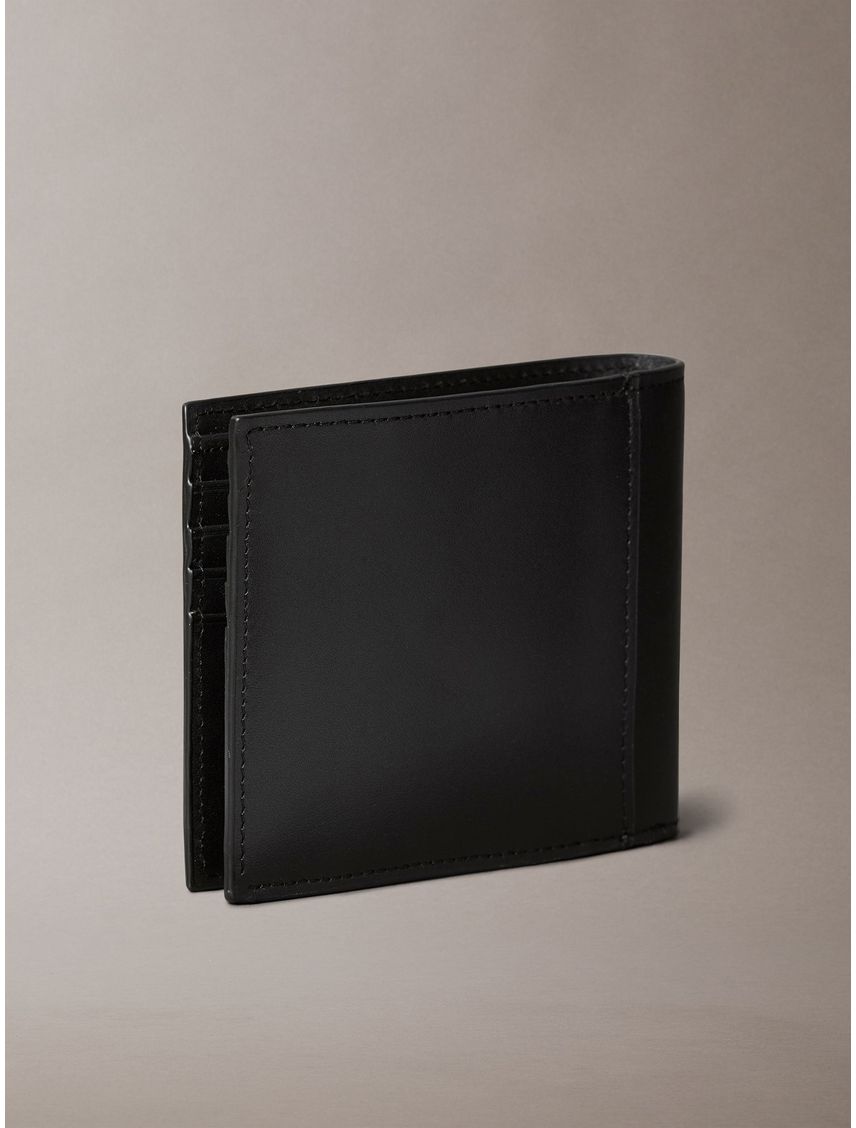 Billetera de Cuero con Placa Metálica