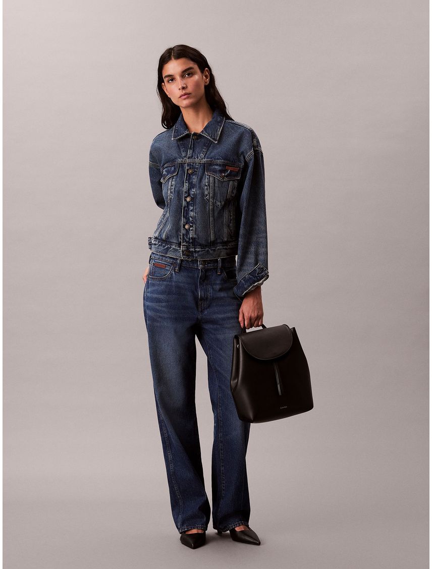 Mochila Con Solapa Y Cierre Con Cordón