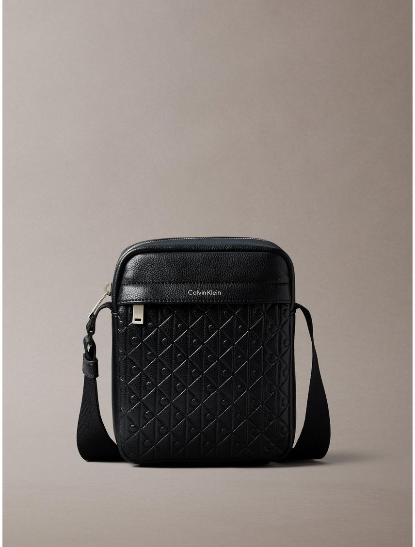 Bolso Reporter con Monograma Grabado Integral