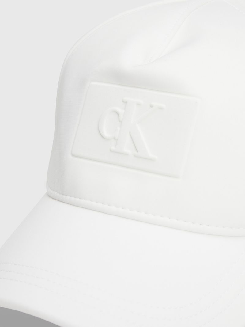 label-3